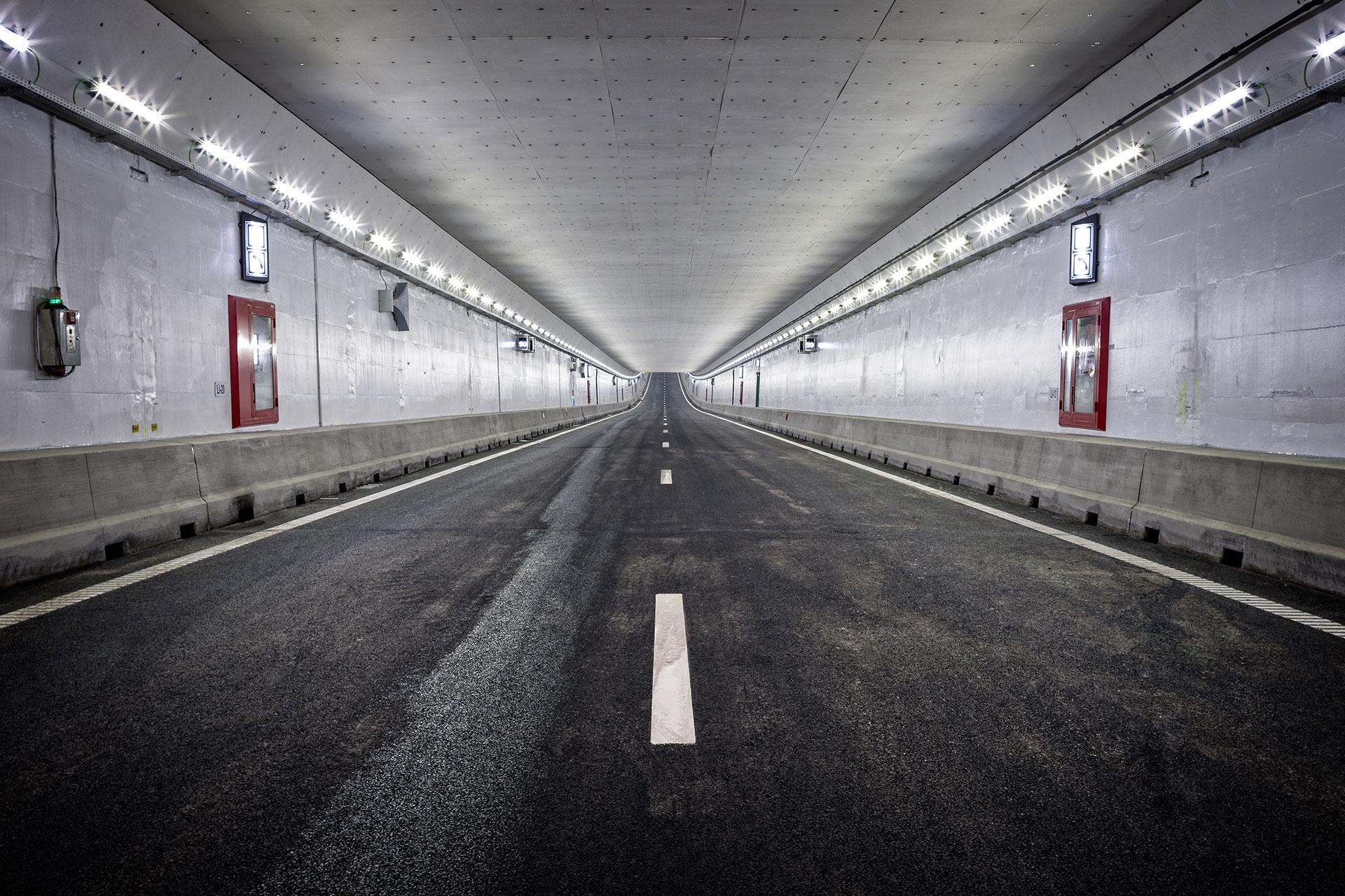 Schréder tunnel lighting solution has created a safe and comfortable experience for motorists in Velser Tunnel