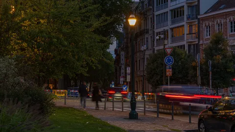 TEMPORE lanterns in Brussels were retrofitted with LED technology to save energy and preserve the city's architectural identity